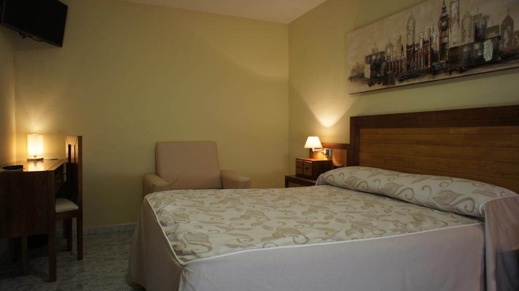 Hotel Puente Romano Alcântara Quarto foto
